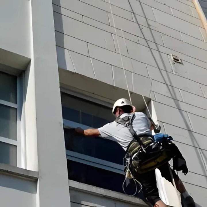 Nettoyage de façades en hauteur Nantes