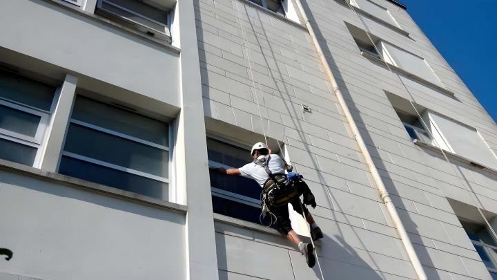 Travaux de nettoyage de façades en hauteur Nantes